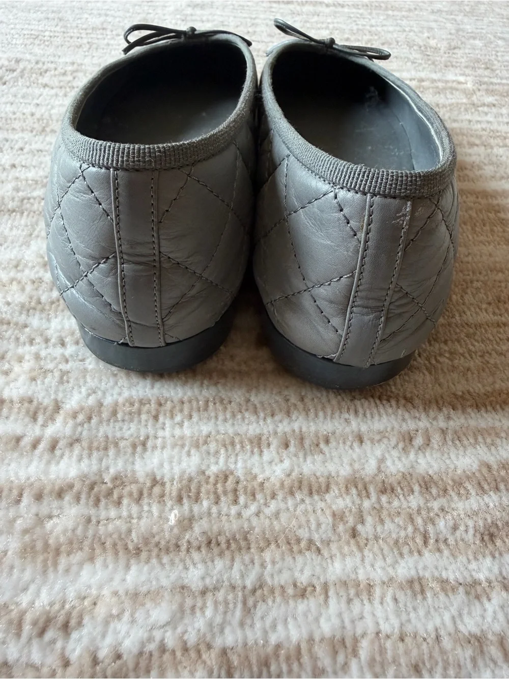 CHANEL Gray Quilted Leather Ballet Flats size 38.5